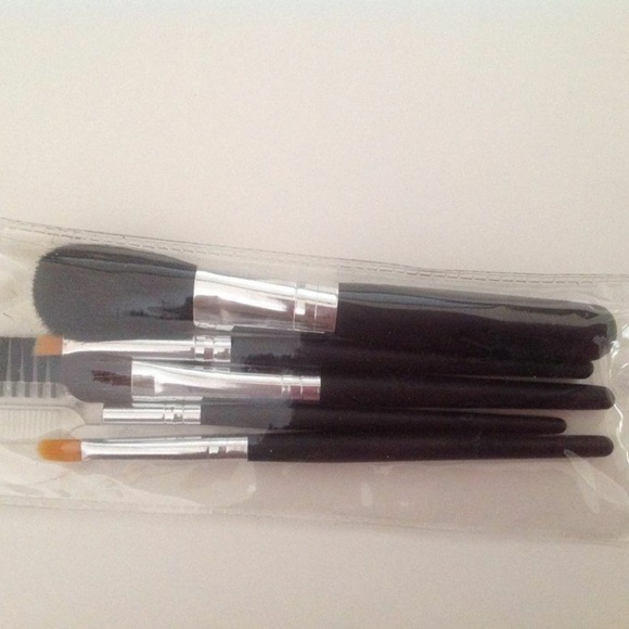 Crown Brush Professional 5 pc Travel Set / BRAND NEW - Picture 2 of 3